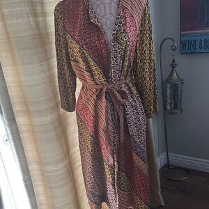 CAbi Multicolor Floral Pattern kimono with pockets